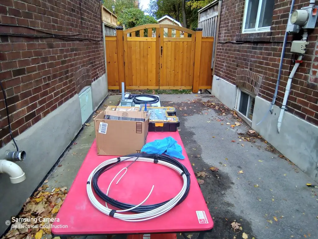Preparation of copper wiring 6 awg for 14-50R EV Charger Installation in Bloorwest Village